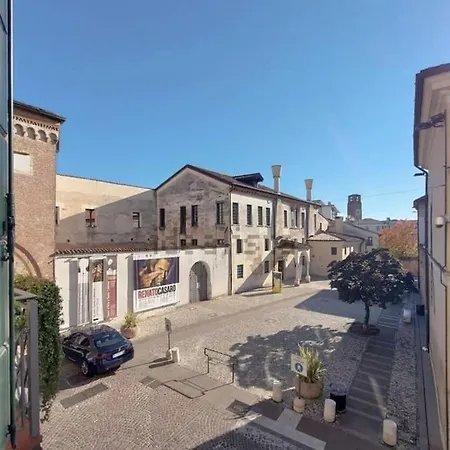 Apartment Centro Historico - Via Santa Caterina, Treviso, Italy *